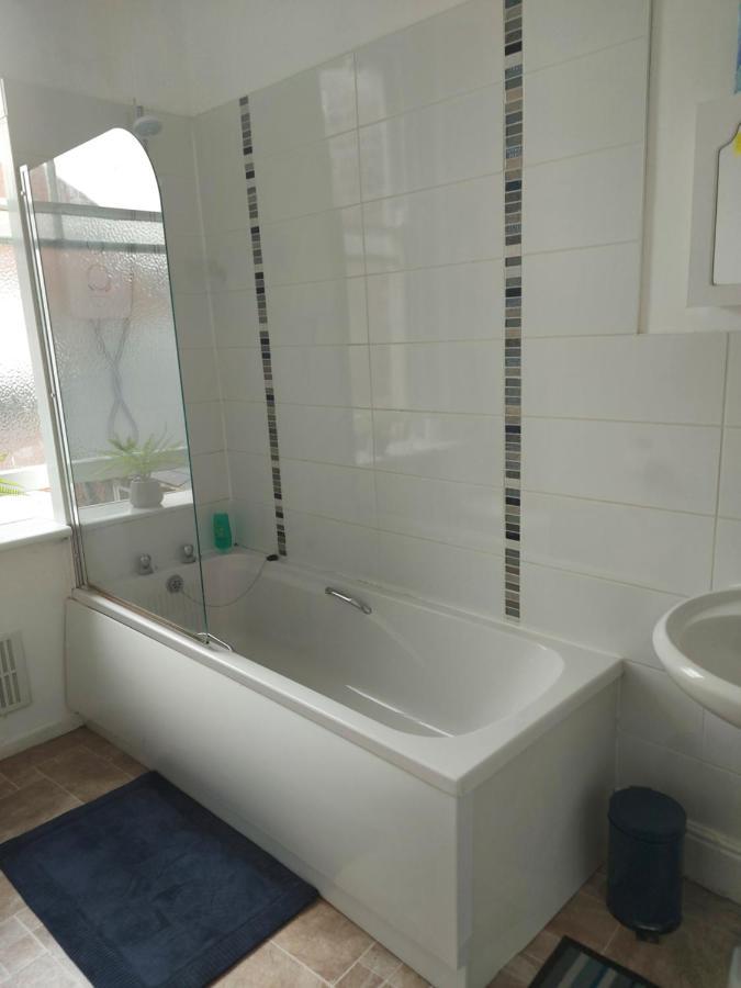 Apartamento Sandyrise Holiday Lets Scarborough Exterior foto