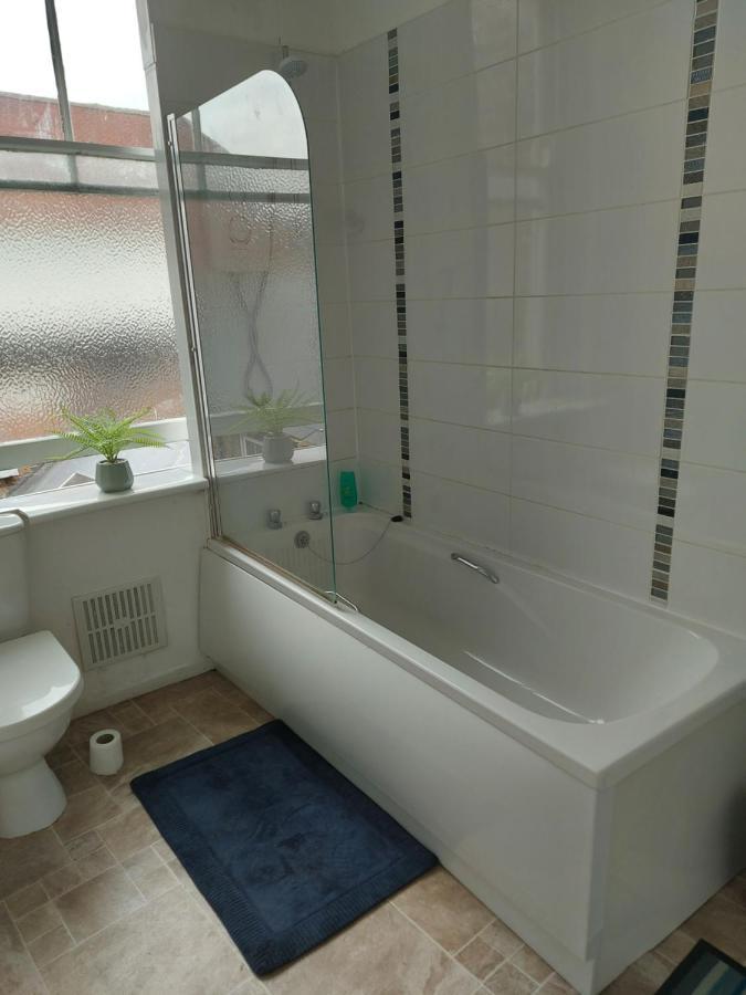 Apartamento Sandyrise Holiday Lets Scarborough Exterior foto